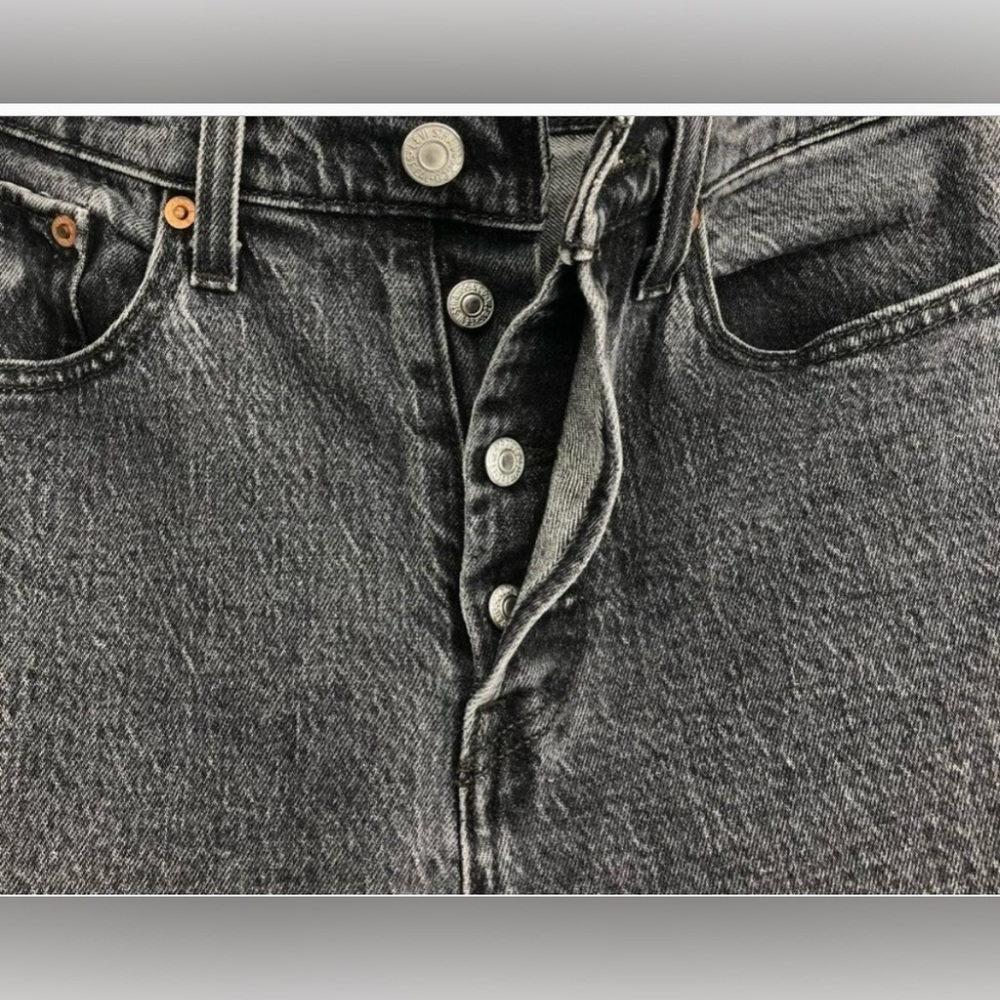 Levi's grey wash Wedgie -straight jean -raw hem buttonfly high waist Sz 30 -EUC​ - Picture 3 of 6